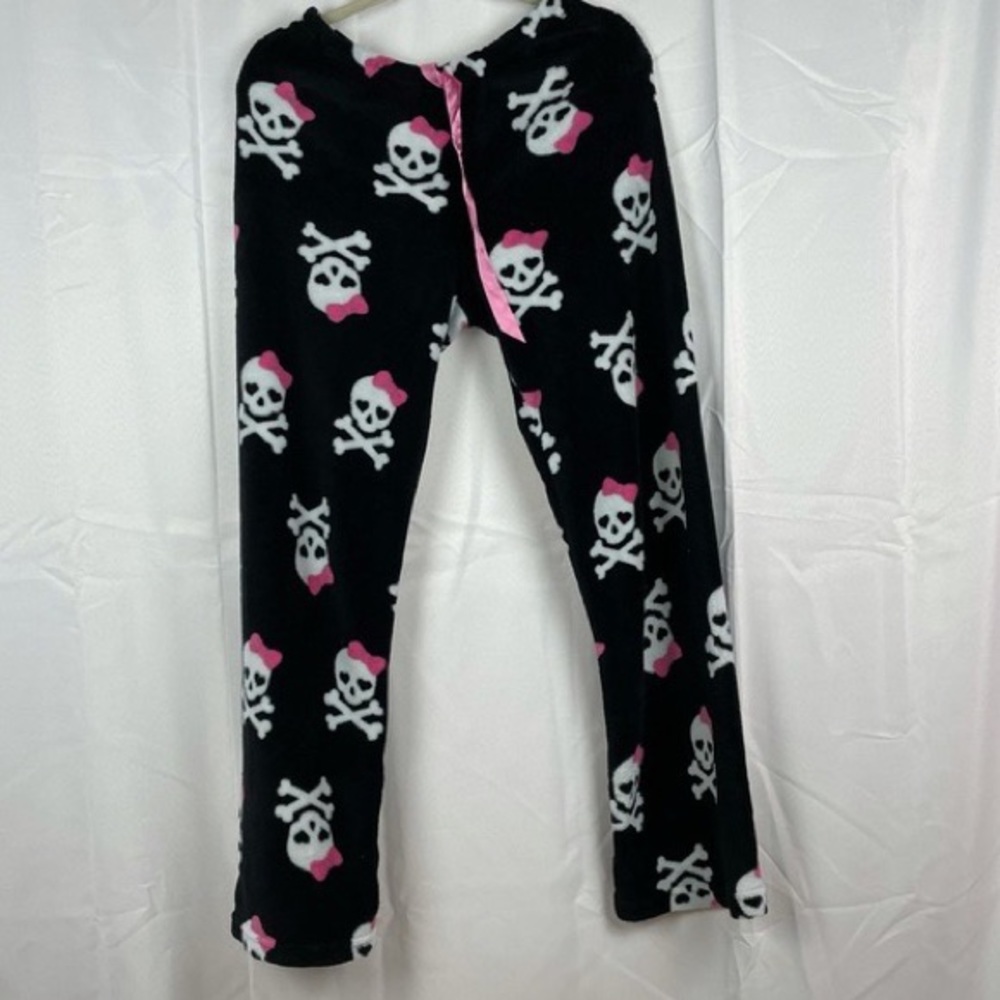 💞ISO💞 bobbie brooks skull sleep pants